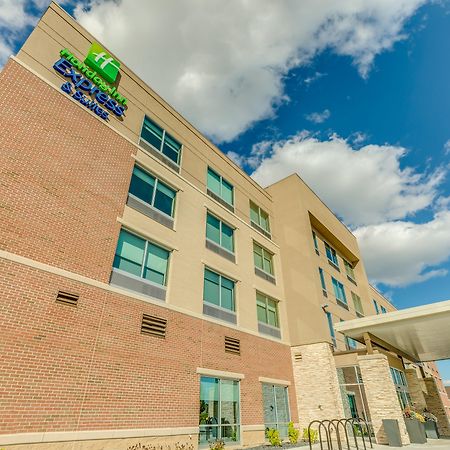 Holiday Inn Express & Suites Okemos - University Area By Ihg Esterno foto