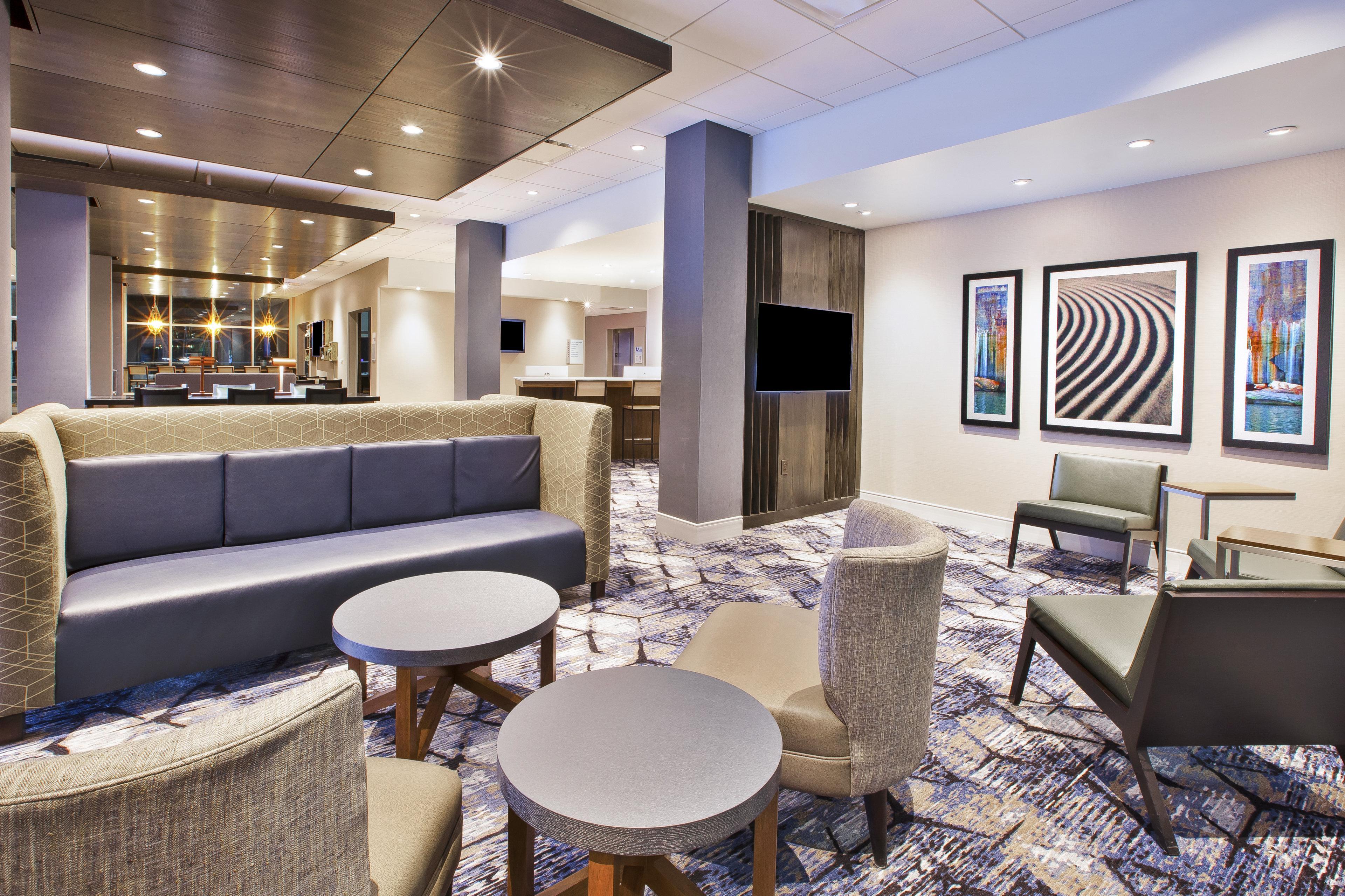 Holiday Inn Express & Suites Okemos - University Area By Ihg Esterno foto